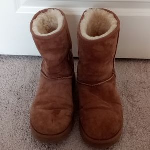 Size 11 Brown Suede Uggs